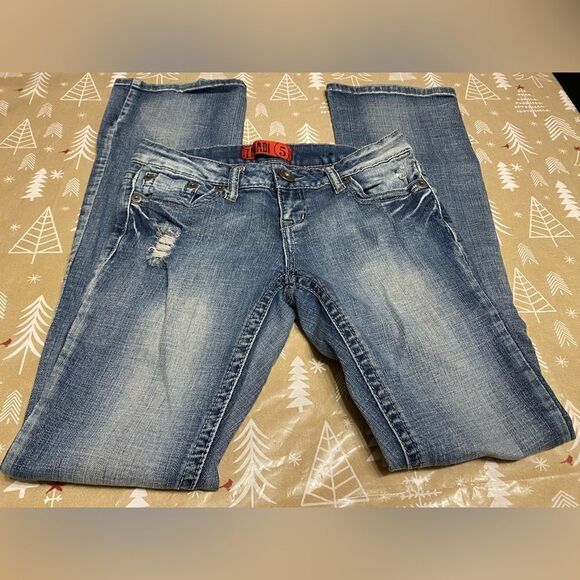 ZANADI Jeans, size 5. (J39) - Picture 2 of 11